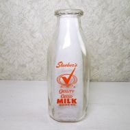 1960 Stuebers Wausau Wis ACL Quart Milk Bottle