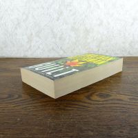 Guilt by Jonathan Kellerman Paperback Book: Side - Click to enlarge