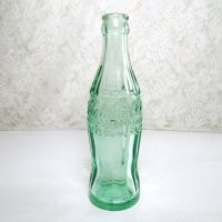 1943 Elizabethtown Kentucky vintage empty hobbleskirt PatD Coke bottle with big letters: Right Side View - Click to enlarge