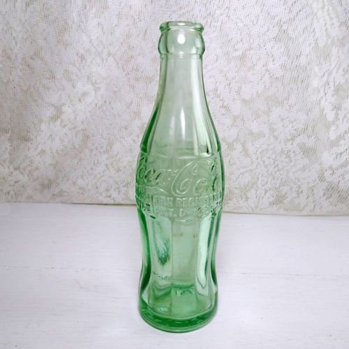 1947 Elizabethtown Kentucky vintage empty hobbleskirt PatD Coke bottle with very large letters. #3: patD Side View