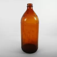 Sinclair Mfg Co. for Sunrae Toledo O. vintage brown amber screw top quart bottle: Back - Click to enlarge