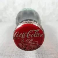 Phoenix Arizona vintage 8 oz full hobbleskirt no refill Coke bottle. Red Coca Cola Classic cap: Top - Click to enlarge