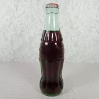 Peoria Illinois vintage 8 oz full hobbleskirt no refill Coke bottle with Coca Cola Classic cap: Right - Click to enlarge
