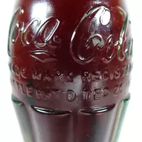 Springfield Illinois vintage 8 oz full hobbleskirt no refill Coke bottle with Coca Cola Classic cap: patD - Click to enlarge
