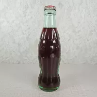 Louisville Kentucky vintage 8 oz full hobbleskirt no refill Coke bottle with Coca Cola Classic cap: Right - Click to enlarge