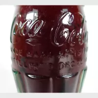 Minneapolis Minnesota vintage 8 oz full hobbleskirt no refill Coke bottle. Red Classic cap: patD - Click to enlarge