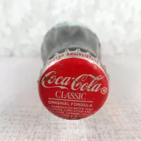 St Louis Missouri vintage 8 oz full hobbleskirt no refill Coke bottle with Coca Cola Classic cap: Top - Click to enlarge