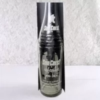 1970 Sun Crest Long Neck 10 oz Vintage ACL Soda Bottle. Blue white graphics. Bands of raised ovals #5: Words - Click to enlarge