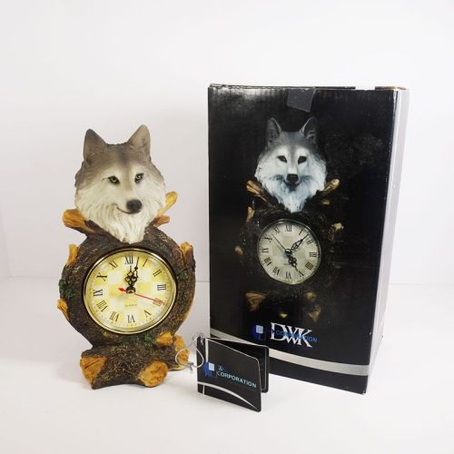 Wolf Head Polyresin Figurine Quartz Table Clock