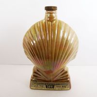 Vintage 1968 Jim Beam Decanter depicting Florida Seashell Headquarters of the World: Front Clamshell View - Click to enlarge