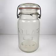 Antique Hazel Atlas E-Z Seal clear glass quart mason jar with lid, original rubber seal and metal wire bail, lightning seal, closure: Front