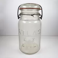 Antique Hazel Atlas E-Z Seal clear glass quart mason jar with lid, original rubber seal and metal wire bail, lightning seal, closure: Front - Click to enlarge