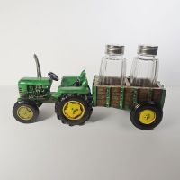 Tractor Trailer Salt and Pepper Shakers Set in Box - Click to enlarge