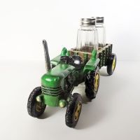 Tractor Trailer Salt and Pepper Shakers Set in Box - Click to enlarge