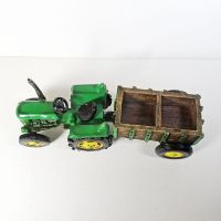 Tractor Trailer Salt and Pepper Shakers Set in Box - Click to enlarge