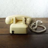 1978 Bell Western Electric Cream Rotary Desk Telephone: Back - Click to enlarge