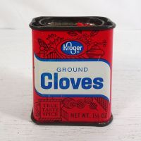 Vintage Kroger Ground Cloves True Taste Spice Metal Tin Front - Click to enlarge