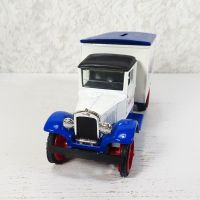 Ertl 1991 True Value 1/34 scale diecast metal 1931 Hawkeye delivery truck bank with key in box: Front View - Click to enlarge