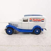 1985 Ertl True Value 1/25 scale diecast metal 1932 Ford delivery truck van bank with key in box: Left Side View - Click to enlarge